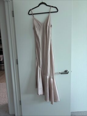 Quiz Blush Satin Rhinestone Slip Dress | US 2 / UK 6